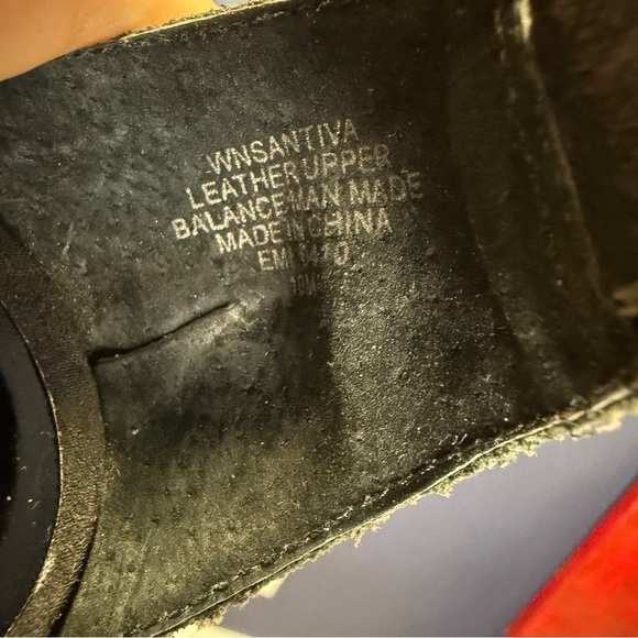 Nine West Black Leather Santiva Gladiator Sandals with Buckle Straps, Size 10 - Picture 7 of 7